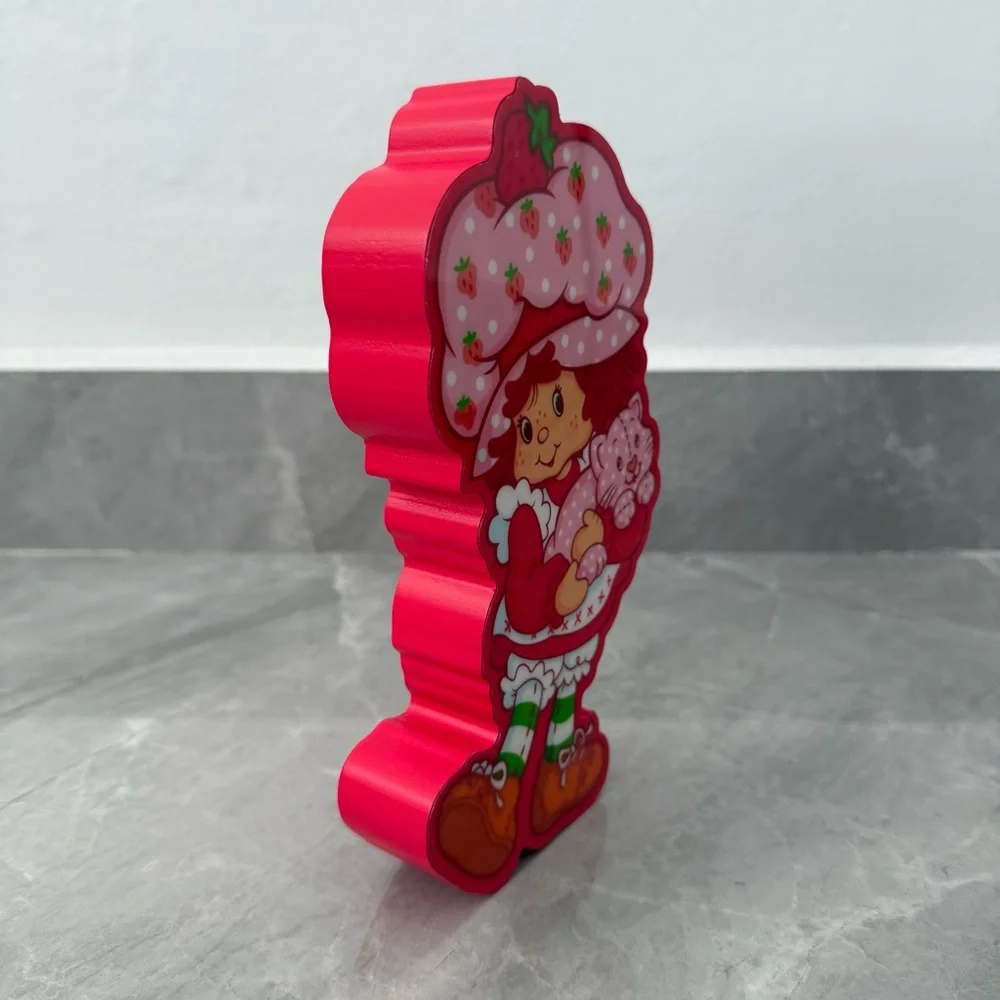 Strawberry Shortcake Cat Wooden Lacquer Figure Wall Hanging Table Home Decor